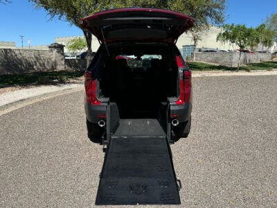 Used 2023 Chevrolet Traverse LT Cloth