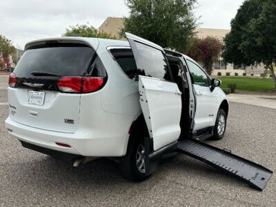 Used 2022 Chrysler Voyager LX
