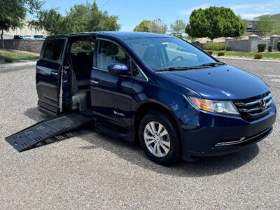 Obsidian Blue Pearl Honda Odyssey with BraunAbility Side Entry Automatic Fold Out conversion