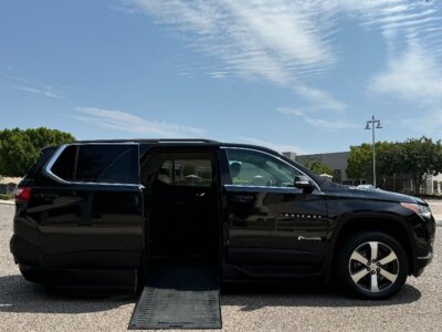 Used 2021 Chevrolet Traverse LT Leather