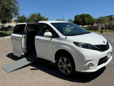 White Toyota Sienna with Vantage Mobility Side Entry Automatic In Floor conversion