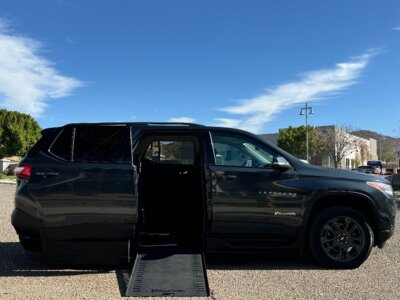Used 2021 Chevrolet Traverse RS