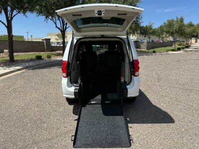 Used 2016 Dodge Grand Caravan SE (New Conversion)