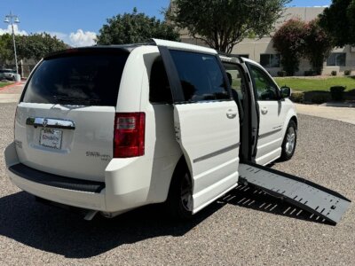 Used 2010 Dodge Grand Caravan SXT