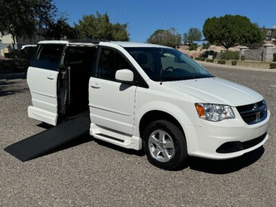 White Dodge Grand Caravan with Vantage Mobility Side Entry Automatic In Floor conversion