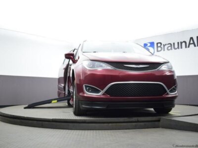 Used 2020 Chrysler Pacifica Touring L