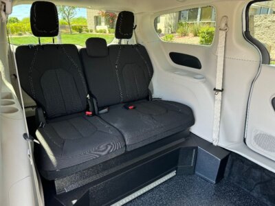 New 2024 Chrysler Voyager LX