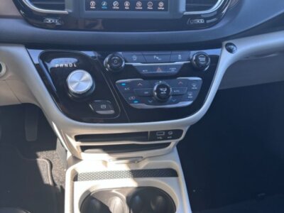 Used 2019 Chrysler Pacifica Touring L