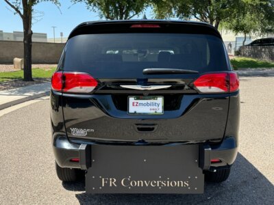 Used 2024 Chrysler Voyager LX (New Conversion)