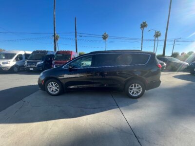 Used 2022 Chrysler Pacifica Touring L
