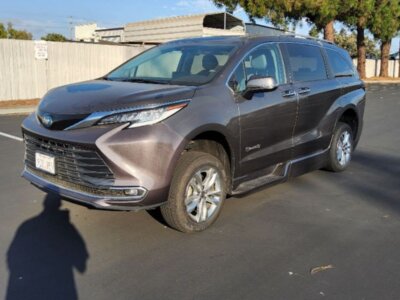 Grey Toyota Sienna with BraunAbility Side Entry Automatic Fold Out conversion