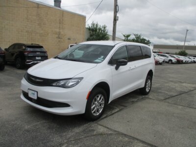 New 2026 Chrysler Voyager LX
