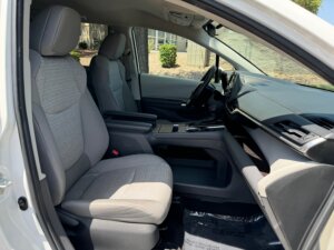 2024 Toyota Sienna LE - Photo 25