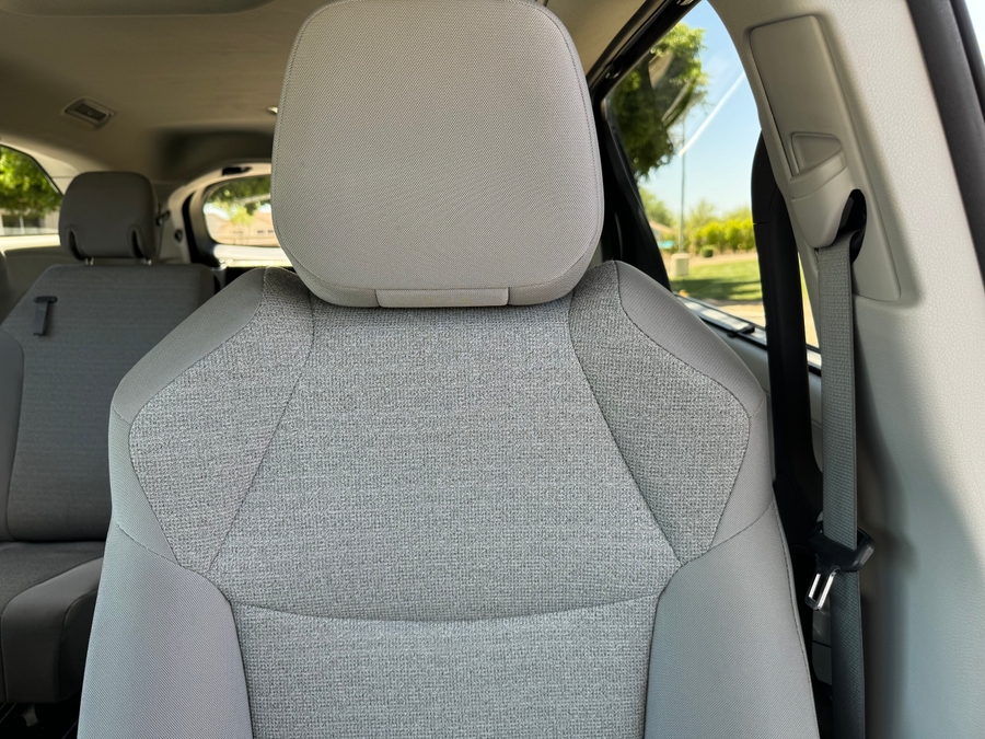 2024 Toyota Sienna LE - Photo 10