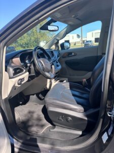 2019 Chrysler Pacifica Touring L - Photo 21