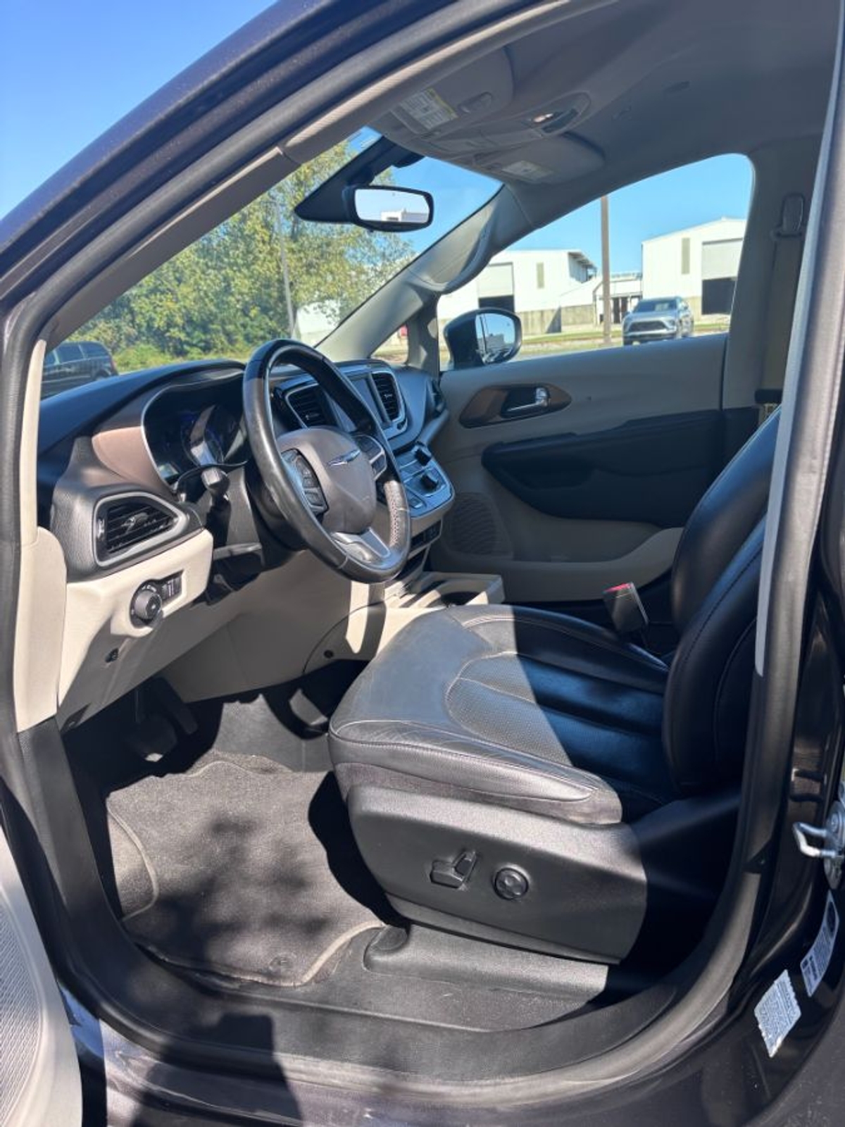 2019 Chrysler Pacifica Touring L - Photo 7