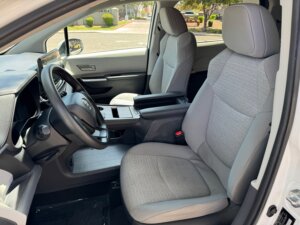 2024 Toyota Sienna LE - Photo 24