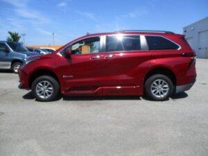 2022 Toyota Sienna XLE - Photo 21