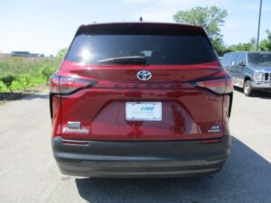 2022 Toyota Sienna XLE - Photo 23